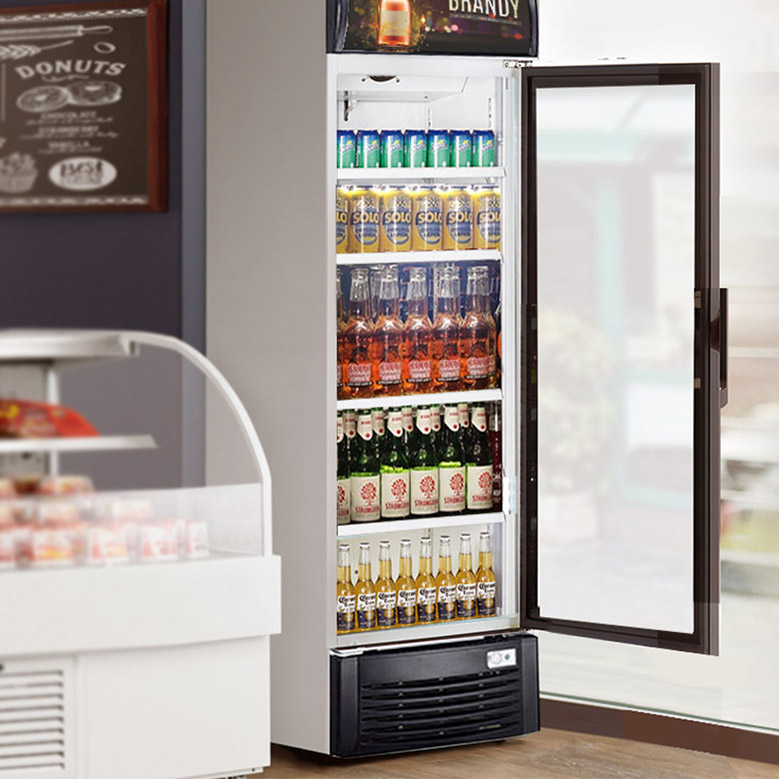  automatic defrost and self-closing door refrigerator